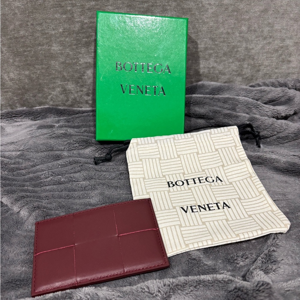 BNIB men’s Bottega Veneta cardholder
